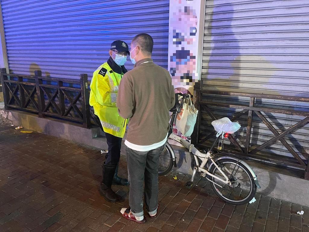 深水埗打擊電單車及單車違例 發110張牛肉乾傳票拖走15車