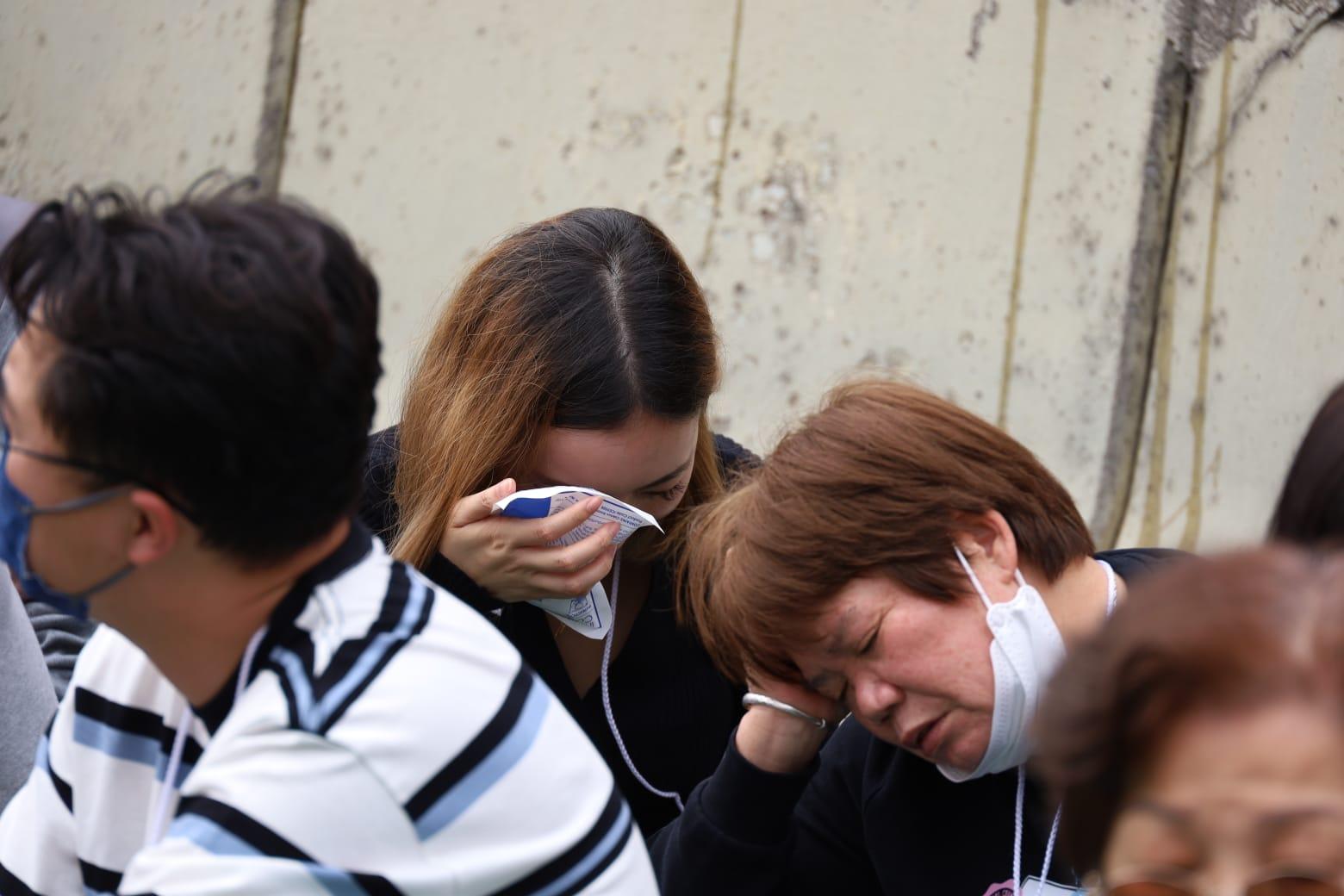 呈祥道巴士撞壆傾側左邊車頭被削 車長一度昏迷至少18人受傷 事發一刻片段曝光 (持續更新)