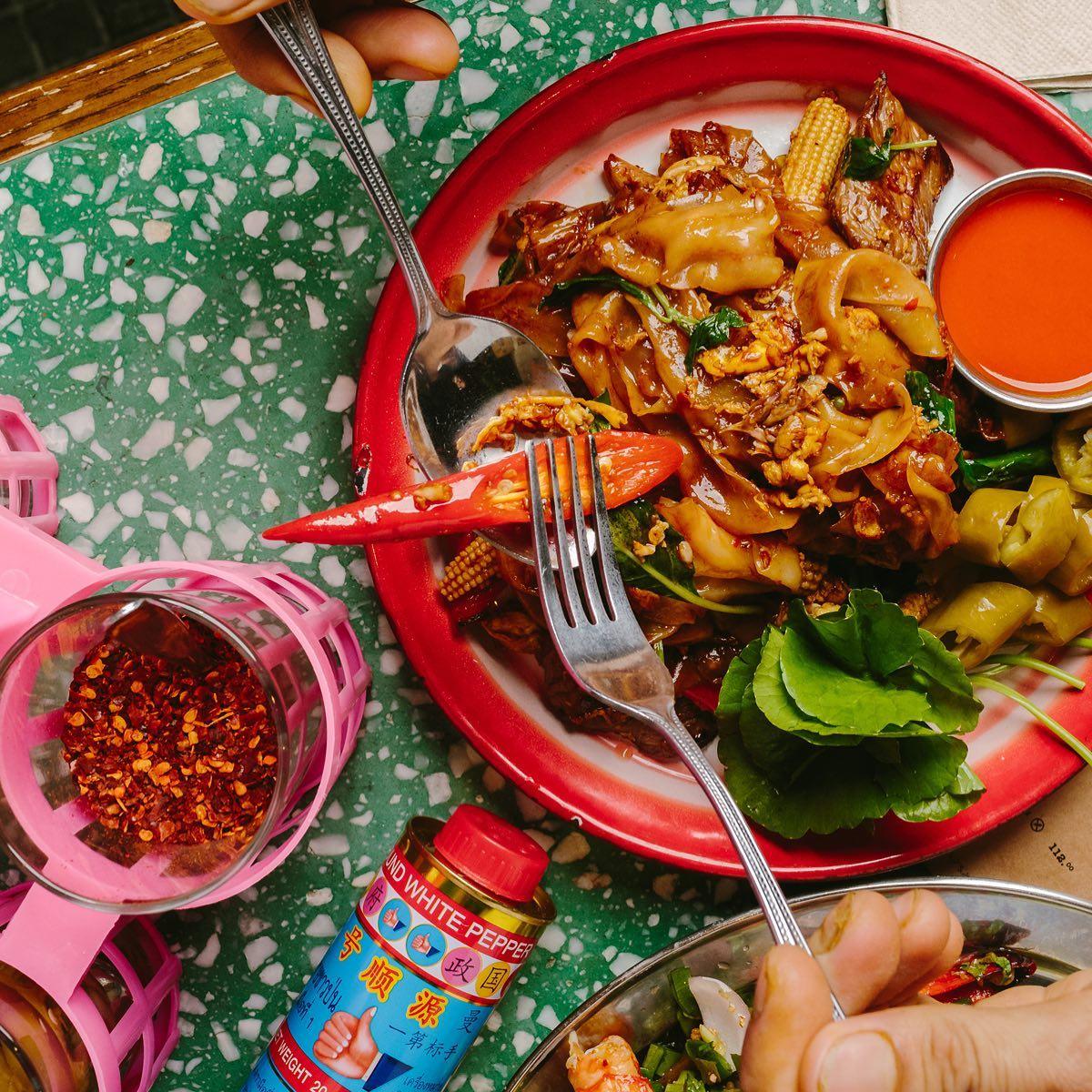 泰式船麵是人氣名物,泰式和牛濃湯河選用澳洲和牛片。(圖:Samsen Facebookpage)