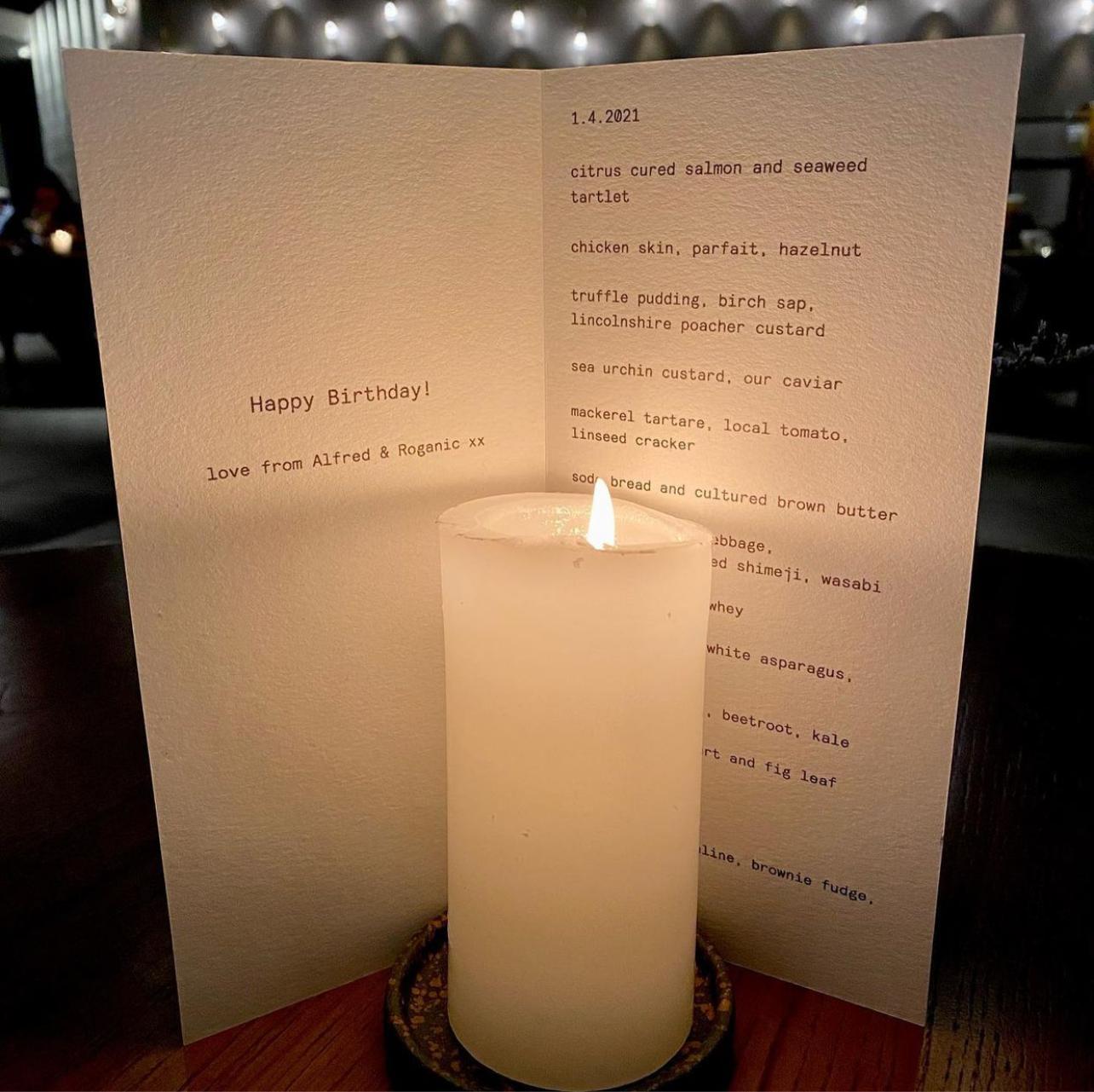 生日惠顧,可以獲贈印有壽星名字及寫上Happy Birthday的餐牌,值得留念。(圖:goo_hk Instagram)