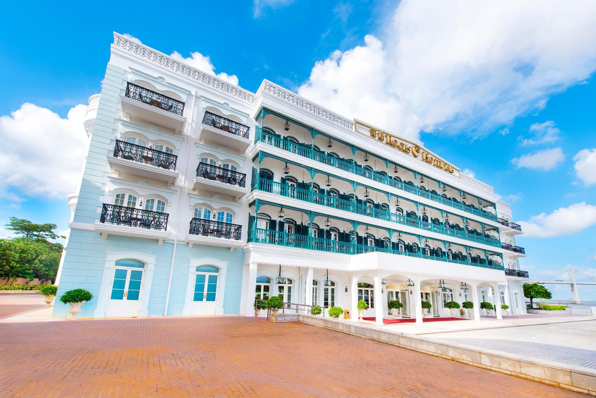 澳門萊斯酒店位於漁人碼頭的海岸邊,座擁無敵海景。