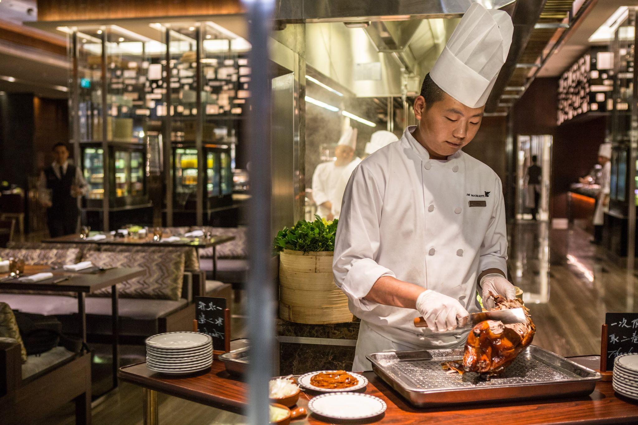 荔枝木香烤北京填鴨