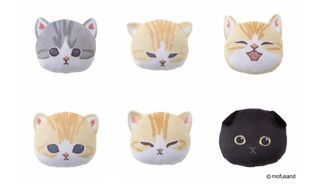 購物滿8,800円(約港幣$528)送貓頭公仔扣針襟章。