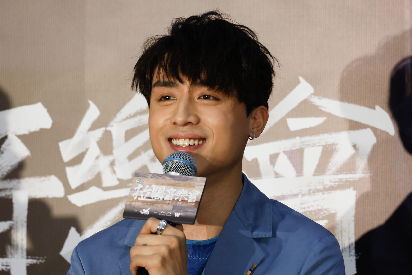 陳卓賢、江𤒹生、陳蕾現身銅鑼灣時代廣場舉行的記者會。 (蘇文傑攝)