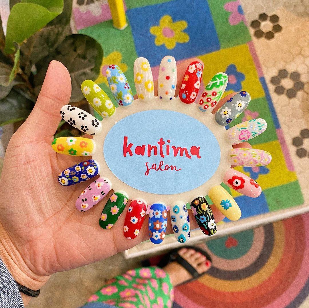 提供多款美甲sample供大家選擇。(IG @kantimasalon)