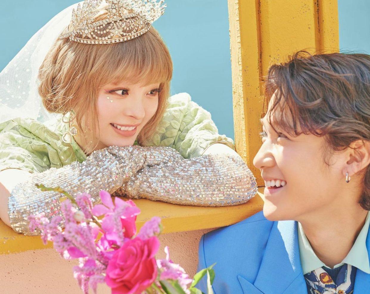 30歲日本女歌手Kyary Pamyu Pamyu與27歲男星葉山獎之拉埋天窗。