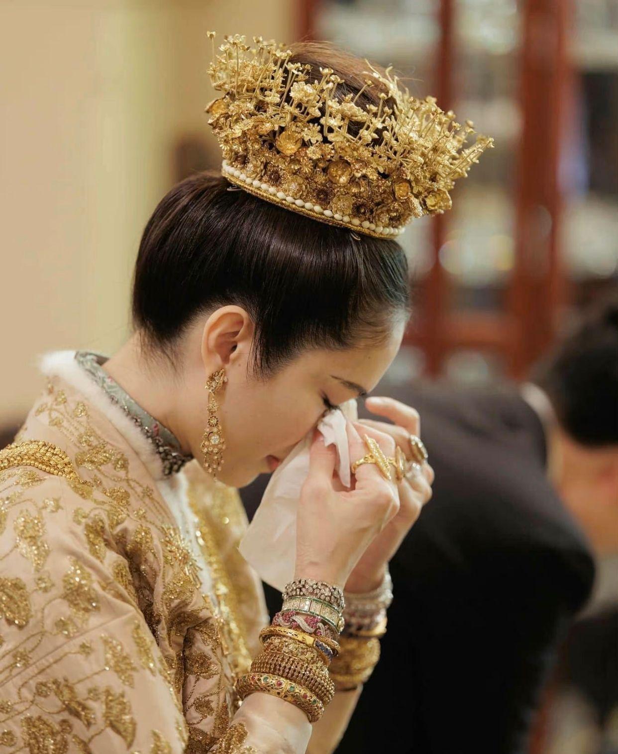 Poyd在婚禮上一度感觸落淚。