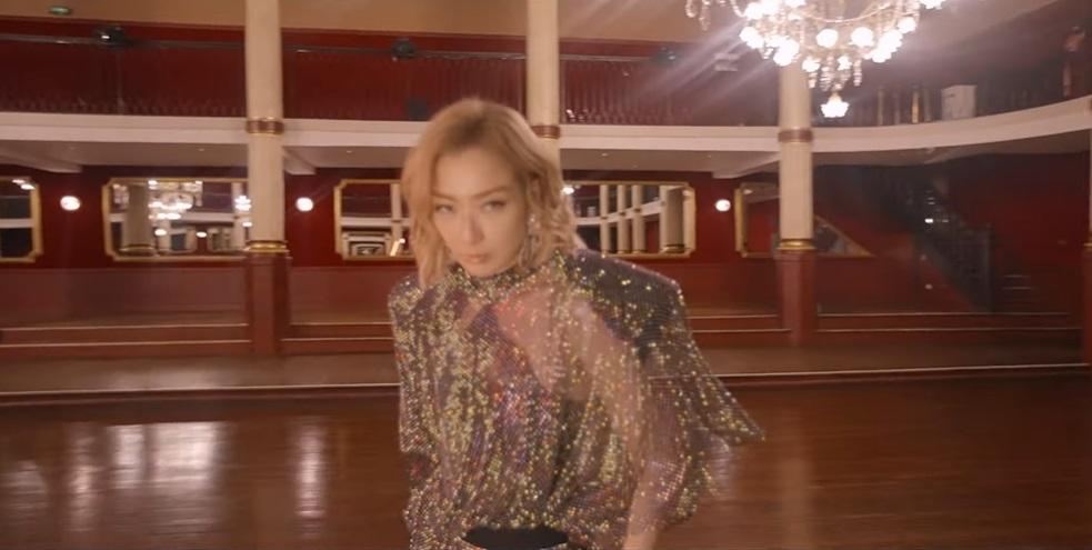 《愛是...2.0》MV