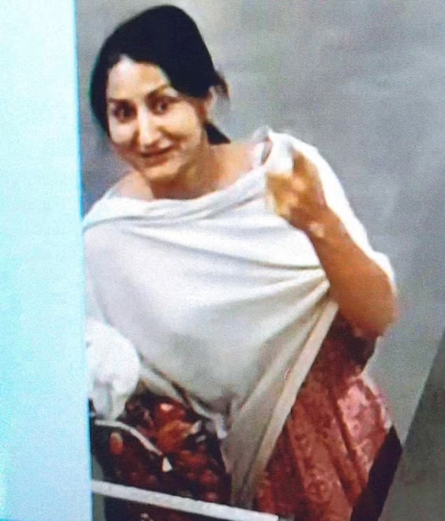 Kaur於4年內盜竊逾千次。(互聯網)