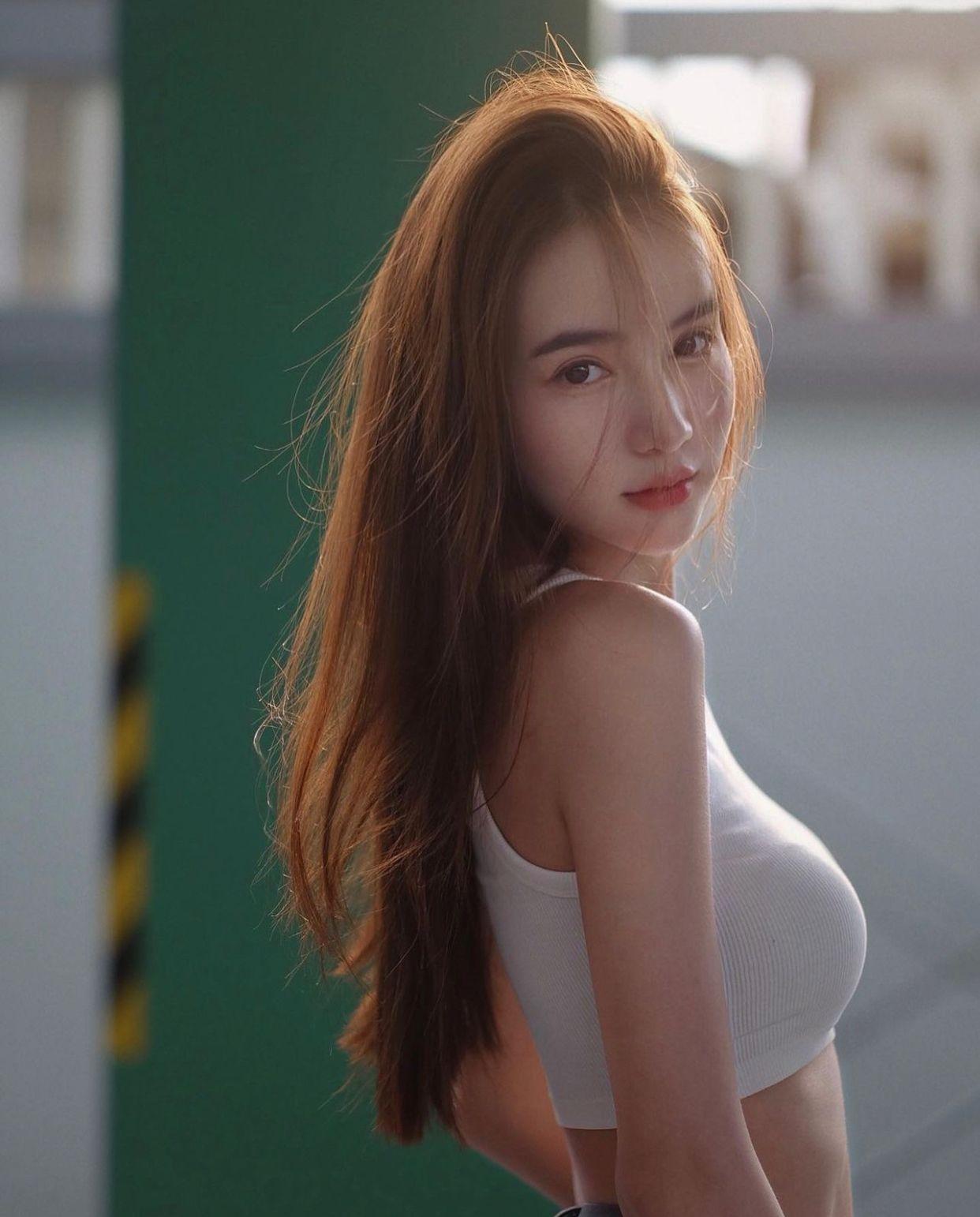 變性Yoshi接棒成為「最美變性人」 。