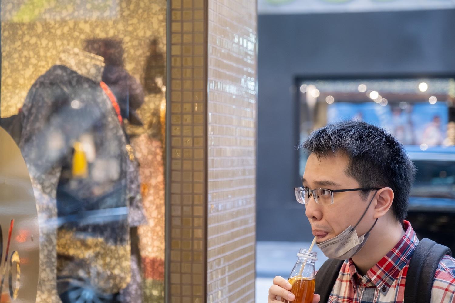 全個世界都有電話