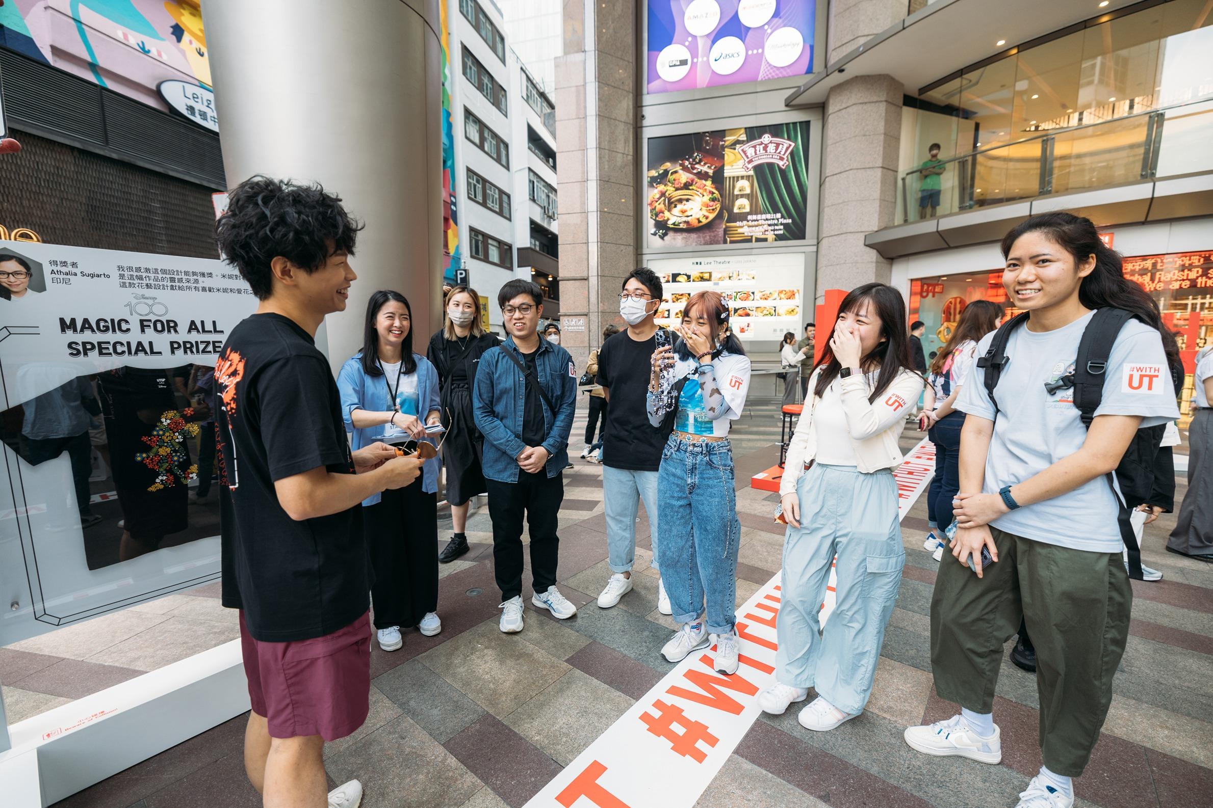 小薯茄與粉絲互動。