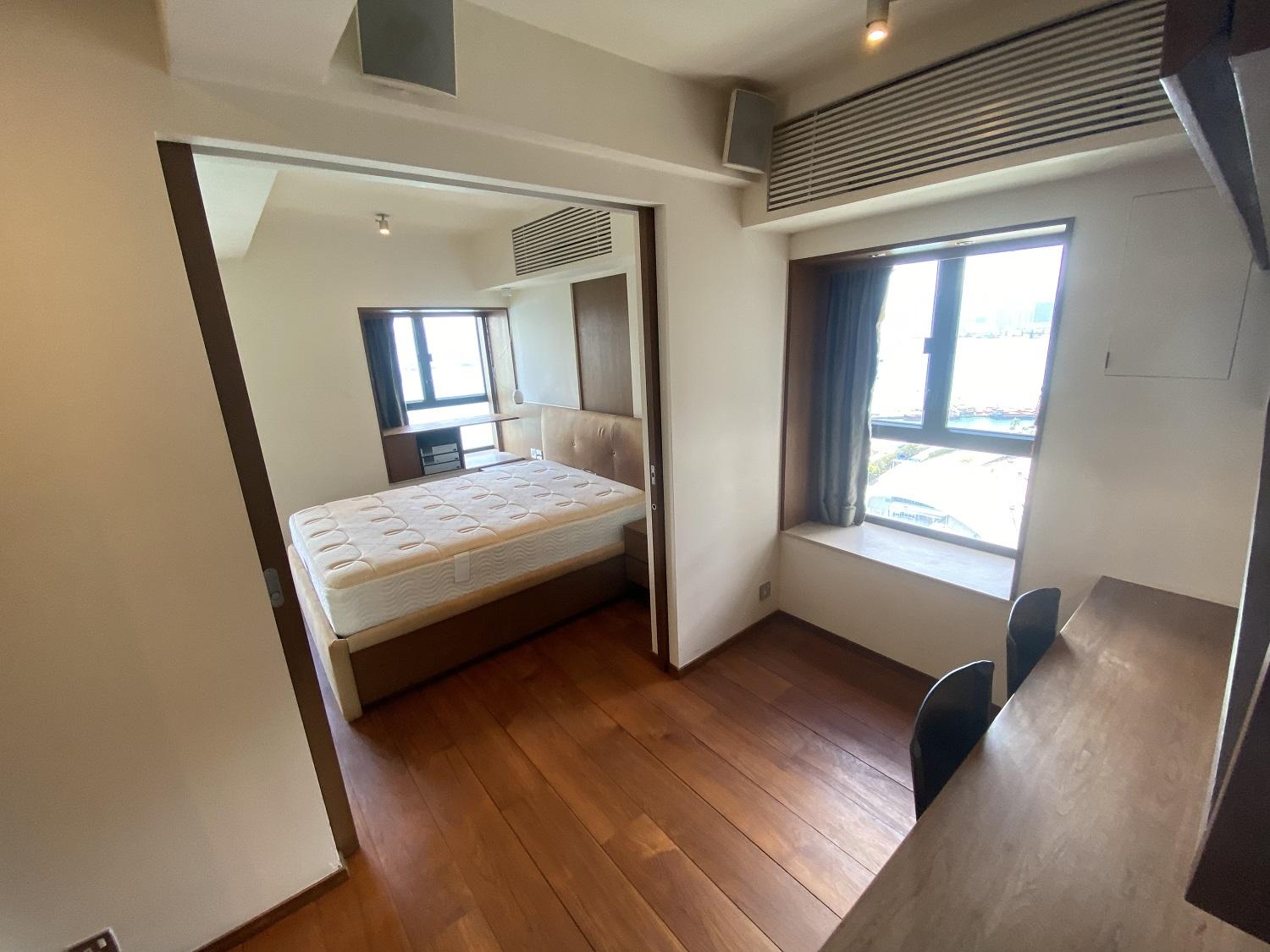 房間窗戶闊大,景觀皆為海景,十分吸引。