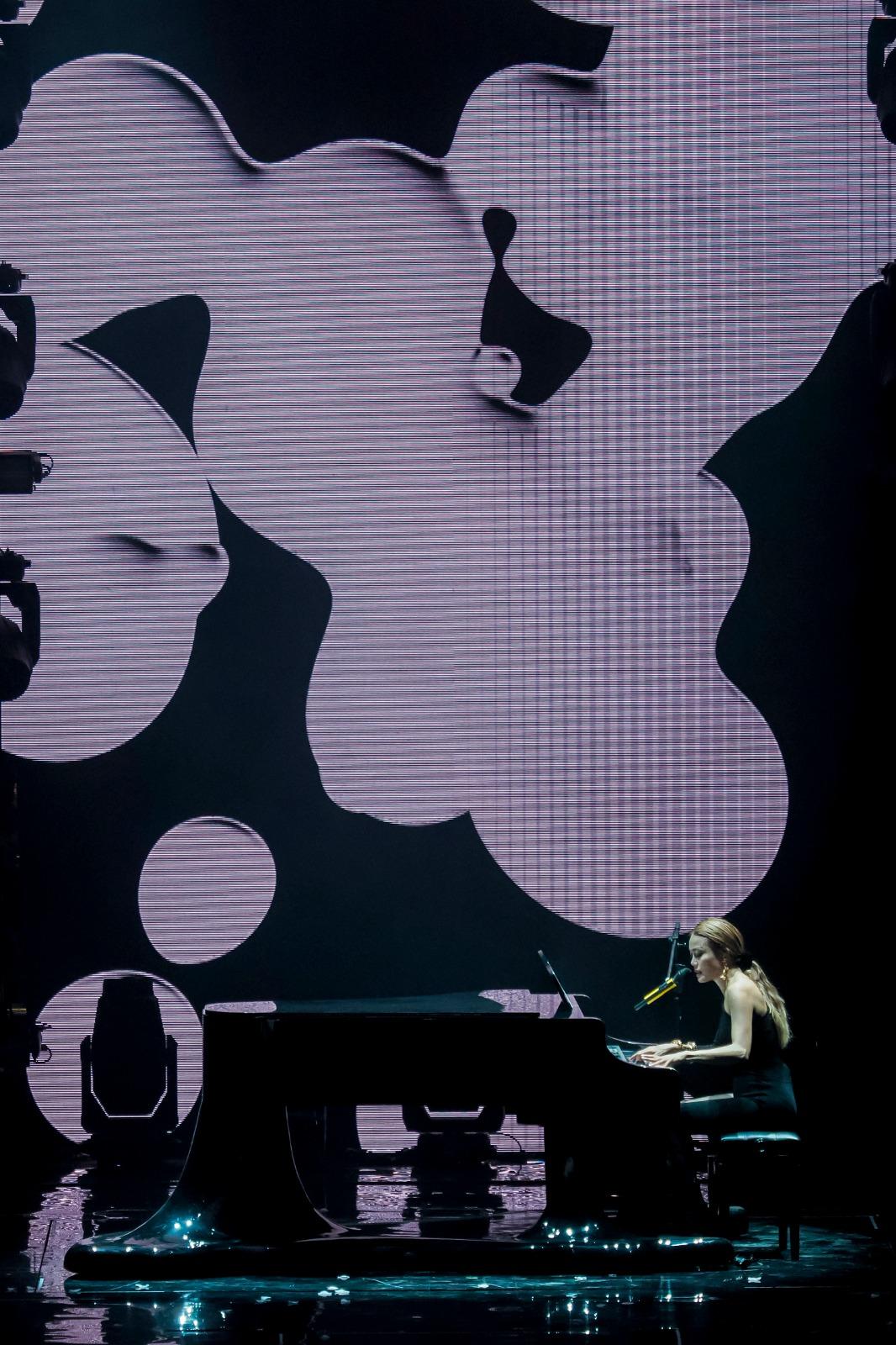 容祖兒一連八場《新濠巨星系列容祖兒Eternity演唱會》於4月1日在新濠影匯綜藝館開鑼。