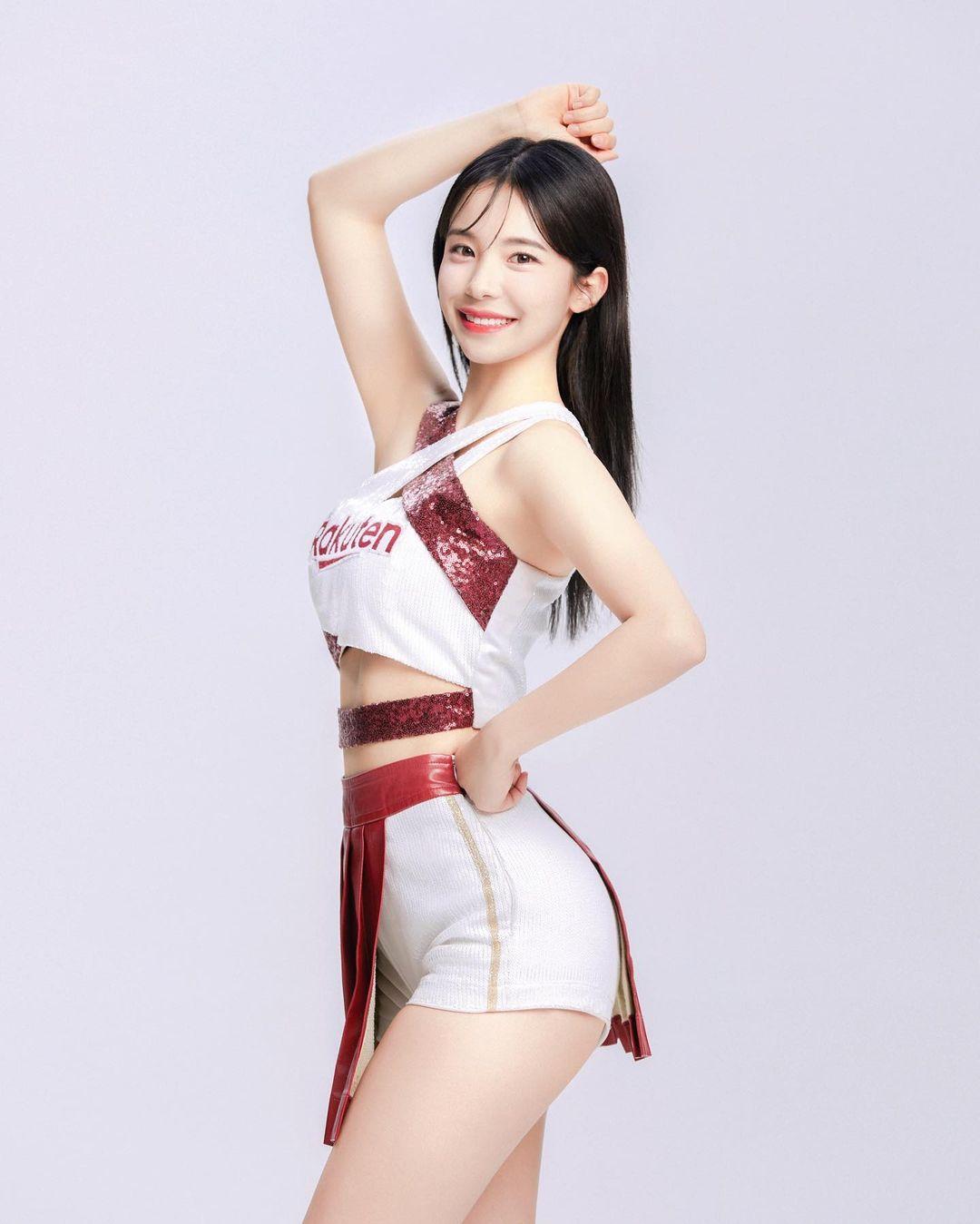 李多慧加盟樂天女孩 。(IG)