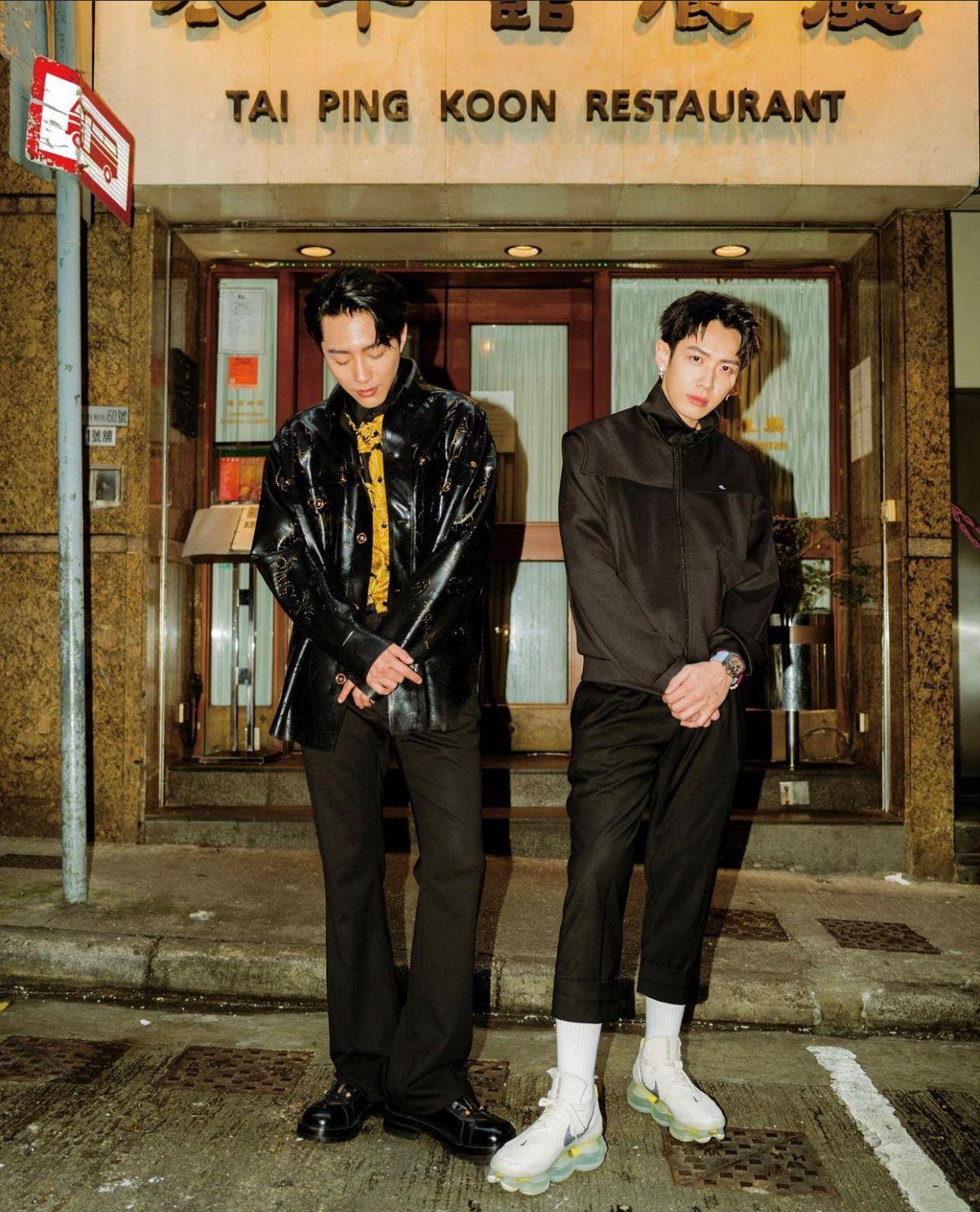 蔡凡熙孖柯震東在港街頭影靚相