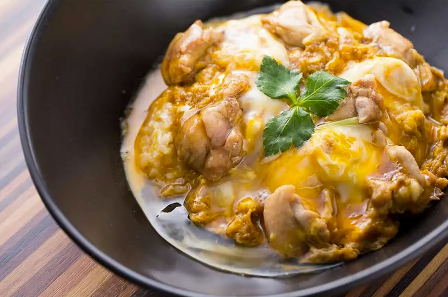 親子丼と唐揚げTAMAGOYA