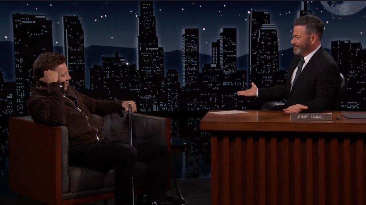 鷹眼自爆寫定遺書 謝洛美維納死過翻生撐拐杖上節目談近況