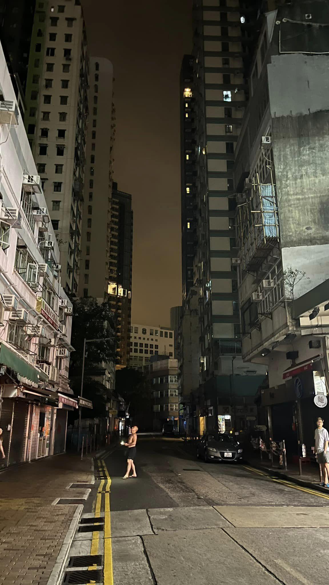 筲箕灣街道停電。(筲箕灣西灣河關注組@FB)