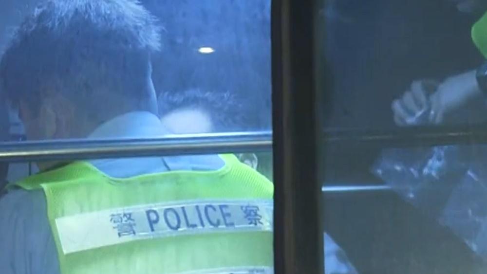 涉案瑪莎拉蒂司機拒絕提供呼氣樣本作測試。(電視截圖)