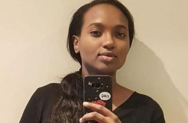 任職卡達航空11年的空中服務員Beatrice Ajenta Charles。(Twitter)