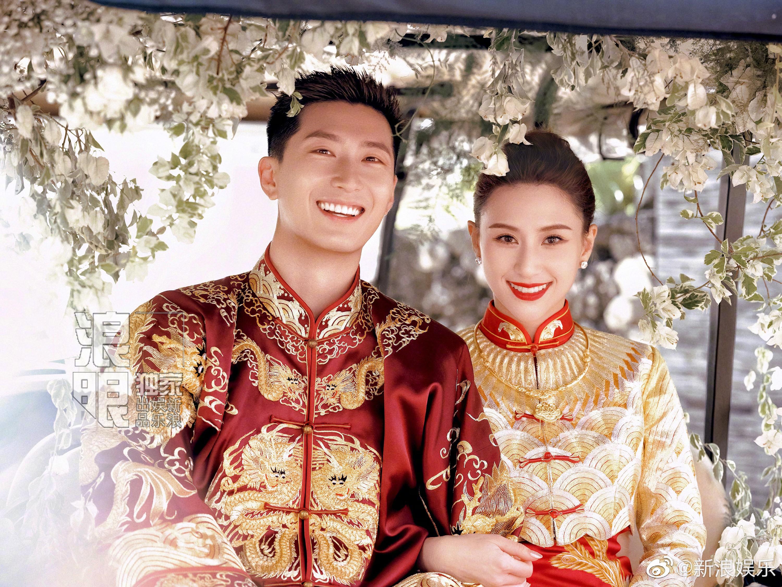 何超蓮與內地男星竇驍於本月18日在峇里島舉行世紀婚禮,連日來話題不斷。