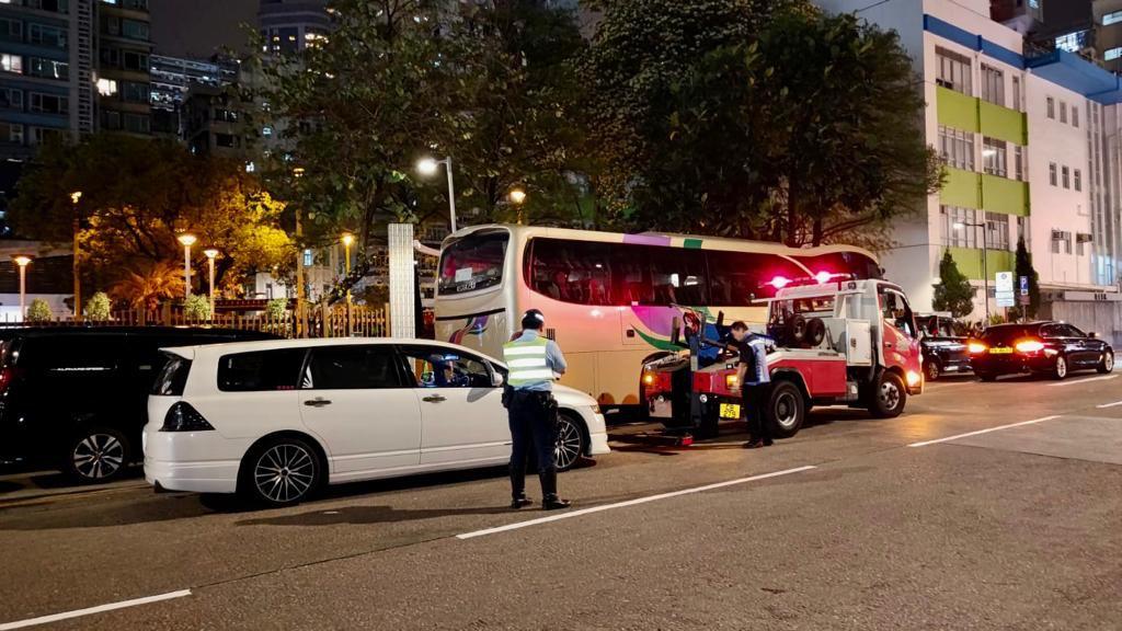 警方復活節假期在西九龍區打擊非法賽車等。(警方圖片)