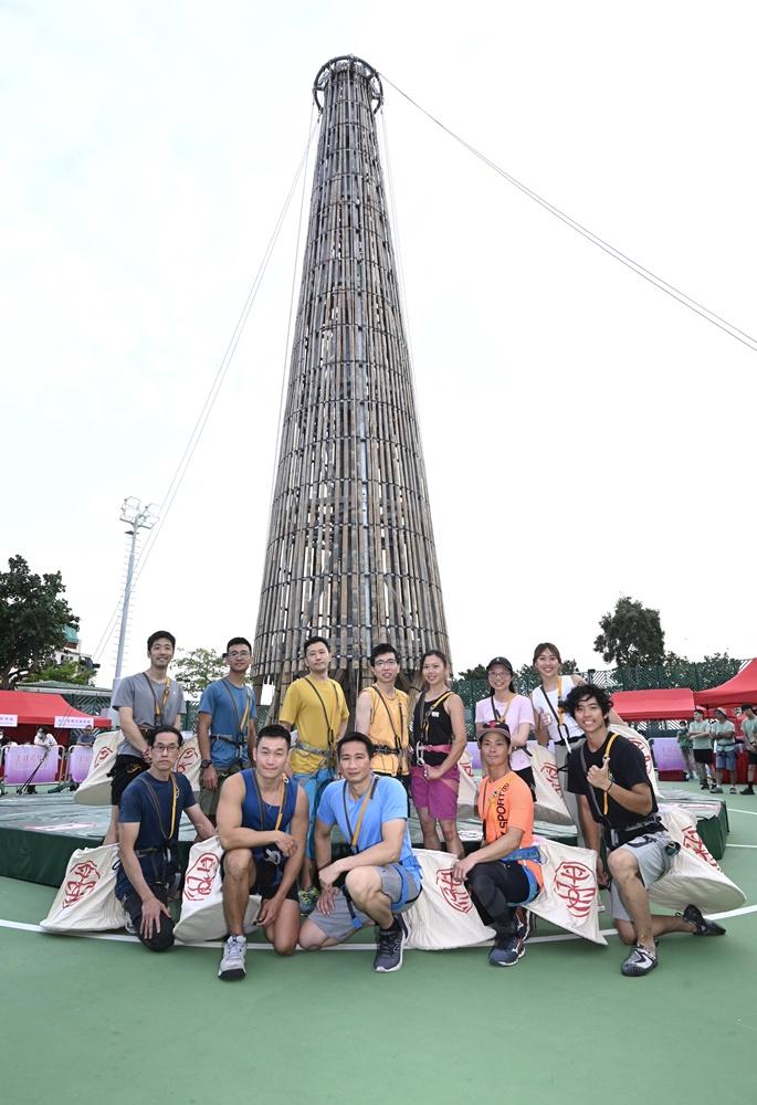 12人躋身下月長洲搶包山決賽,包括上屆冠軍「包山王」郭嘉明及「包山后」龔子珊。(政府新聞處圖)