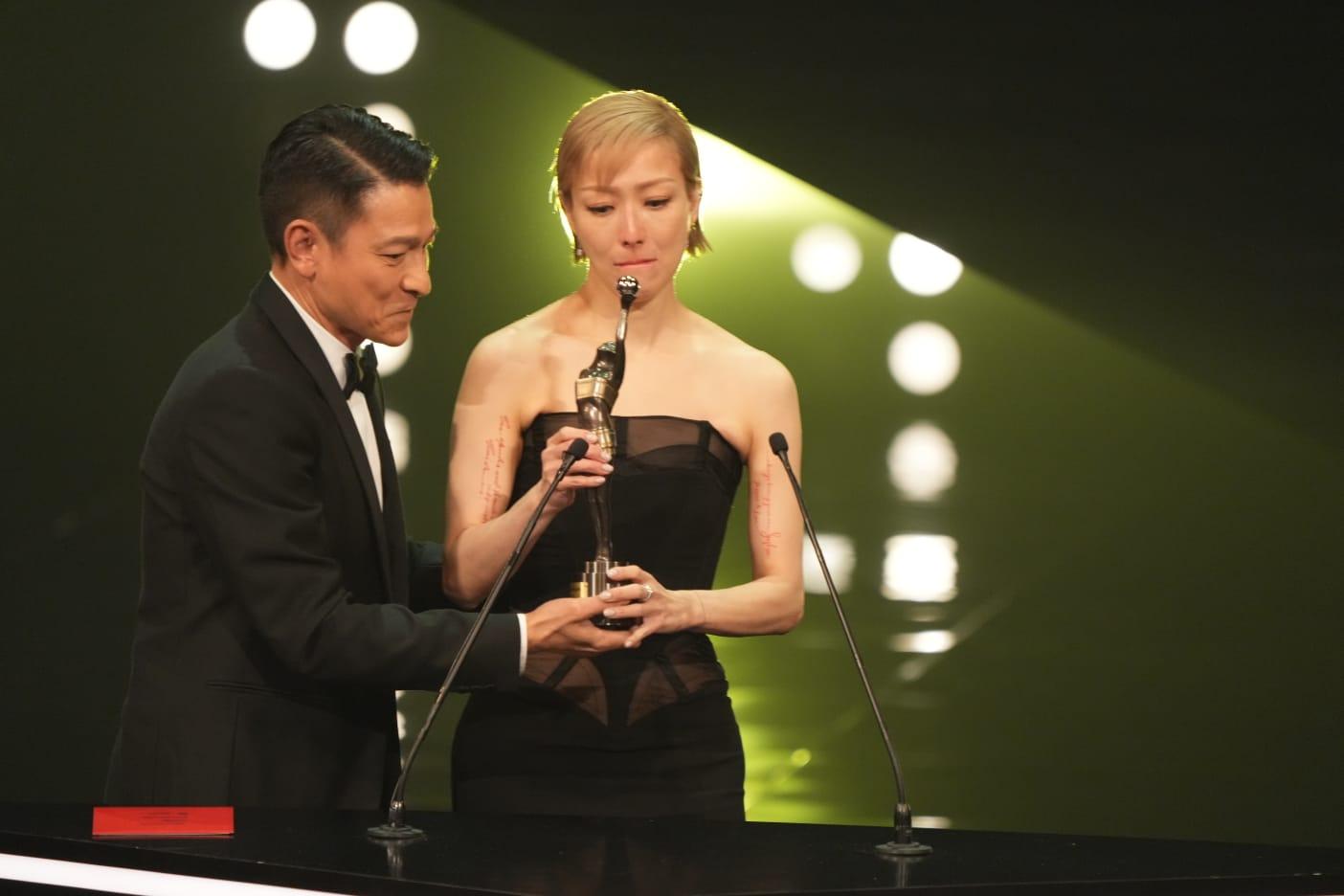 50歲Sammi首奪金像獎影后。