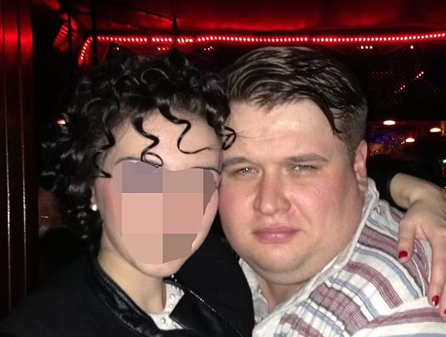 梅連襲擊女友,被判囚3年。圖中並非女事主。(互聯網)