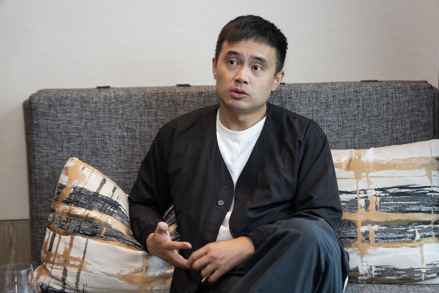 賈勝楓從構思《流水落花》劇本開始,已經以鄭秀文作為女主角的首選。(林奕釗攝)