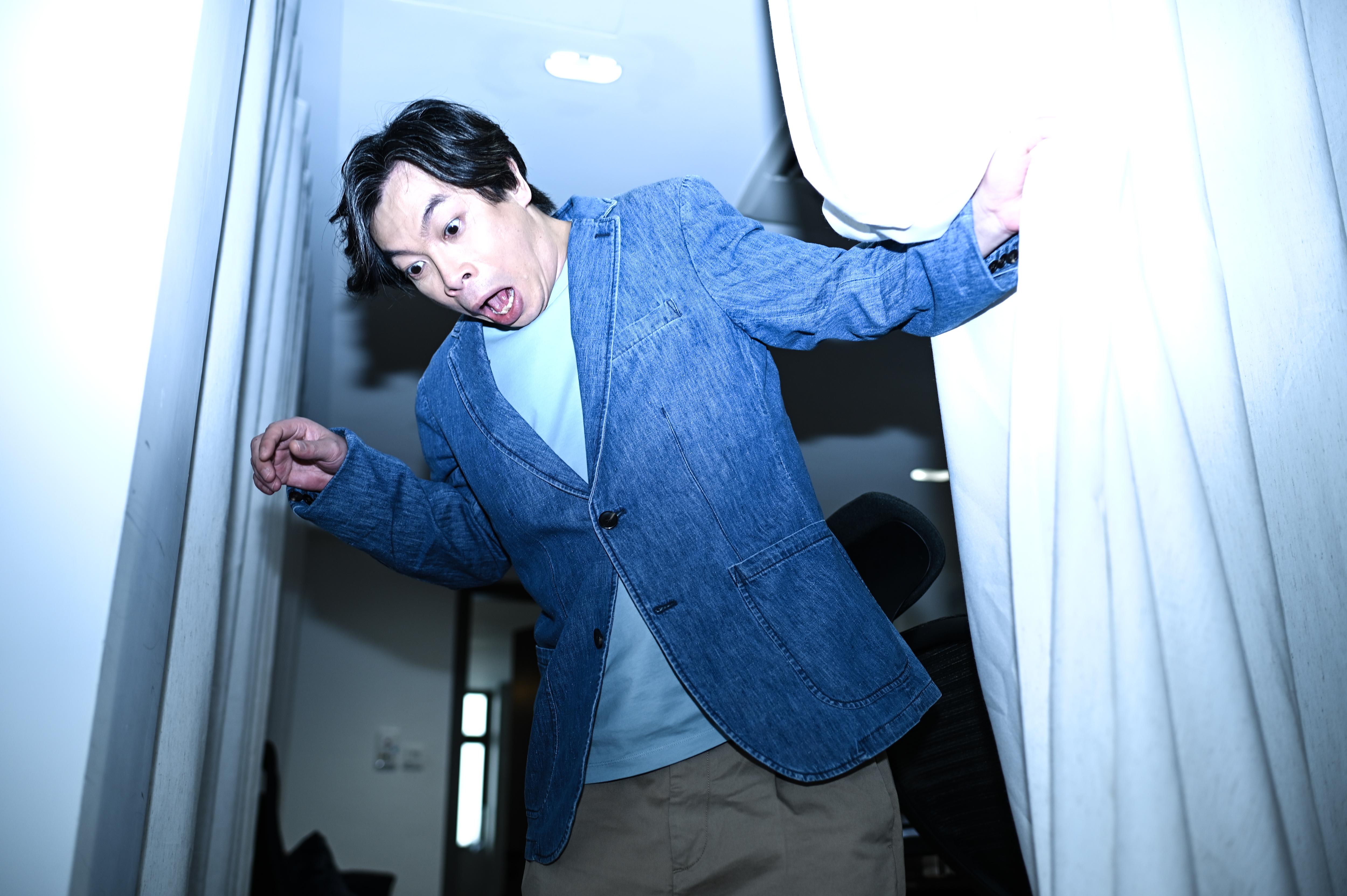 楊偉倫指《死屍死時四十四》的搬屍橋段看似很誇張,現實社會根本充斥荒謬事。(李睿哲攝)