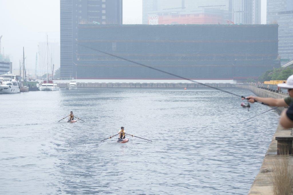 首屆九龍東賽艇節觀塘舉行。(陳奕釗攝)