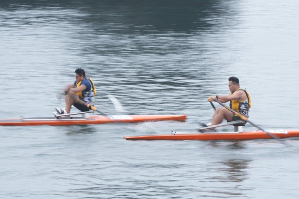 首屆九龍東賽艇節觀塘舉行。(陳奕釗攝)