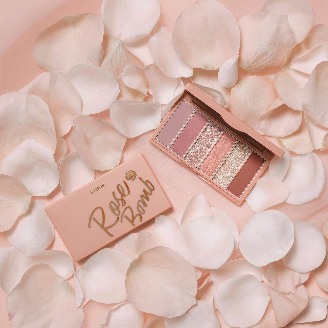 ETUDE House的熱賣產品包括眼影盤及眉筆。