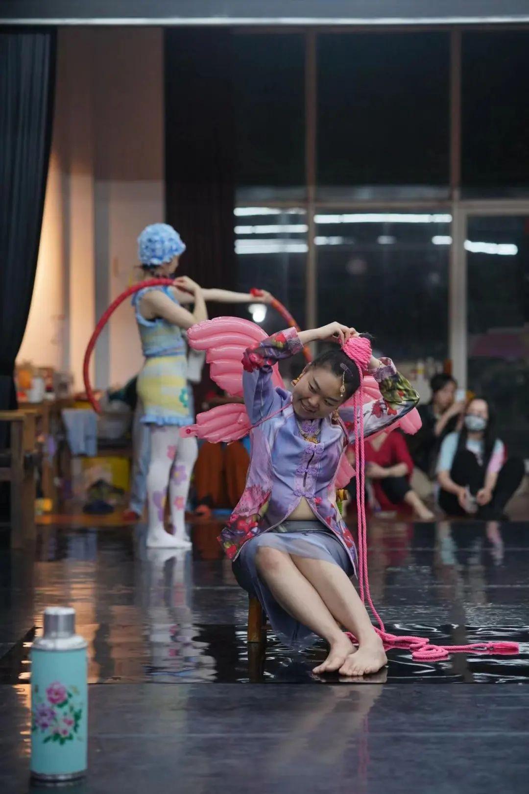 千年蟲與疫情之間的反思 踏上《蝴蝶島》 記載人類的流動