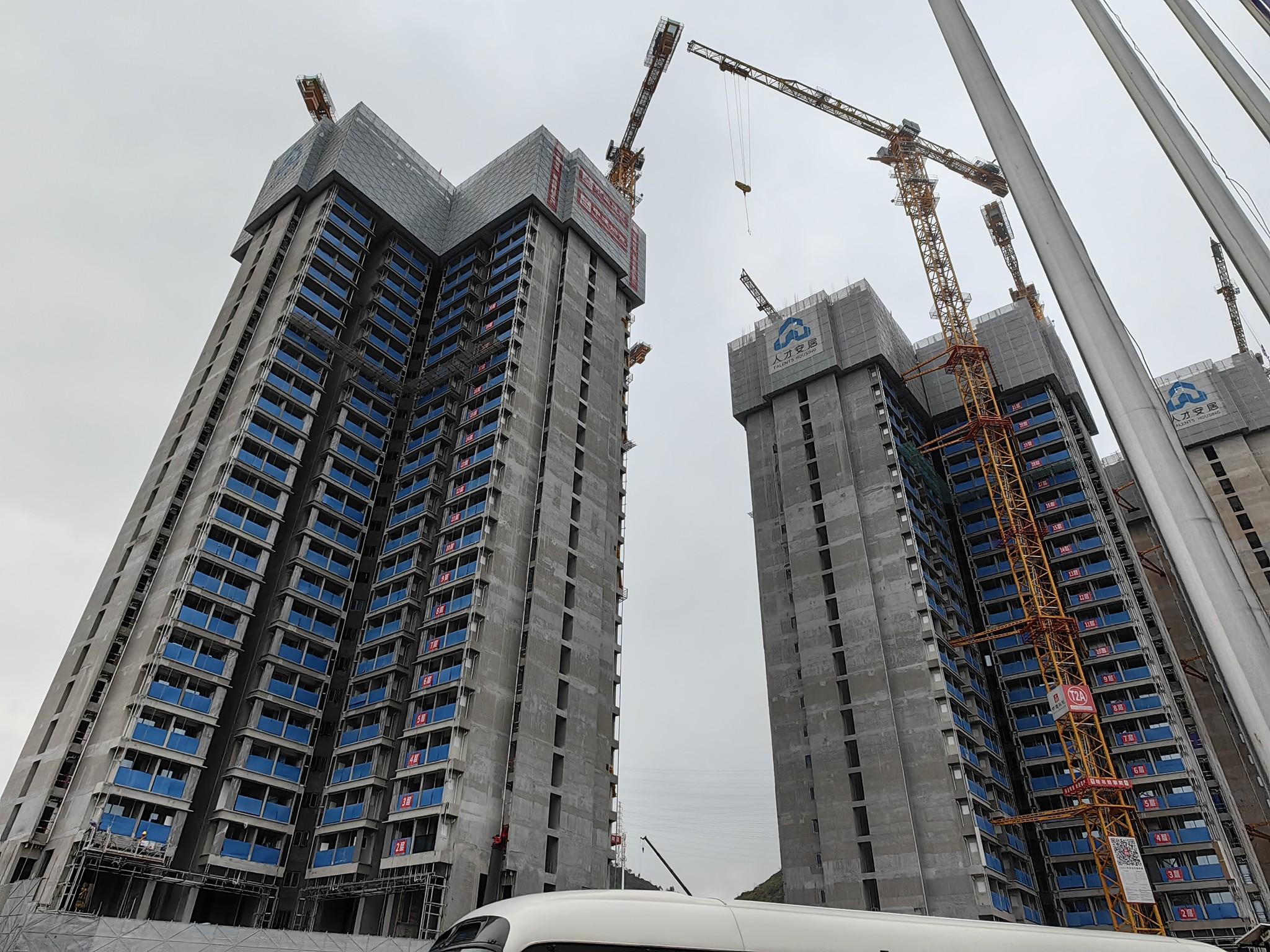 何永賢率房屋局等團訪深圳 參觀新技術和建造方法快速建成項目 (何永賢FB)