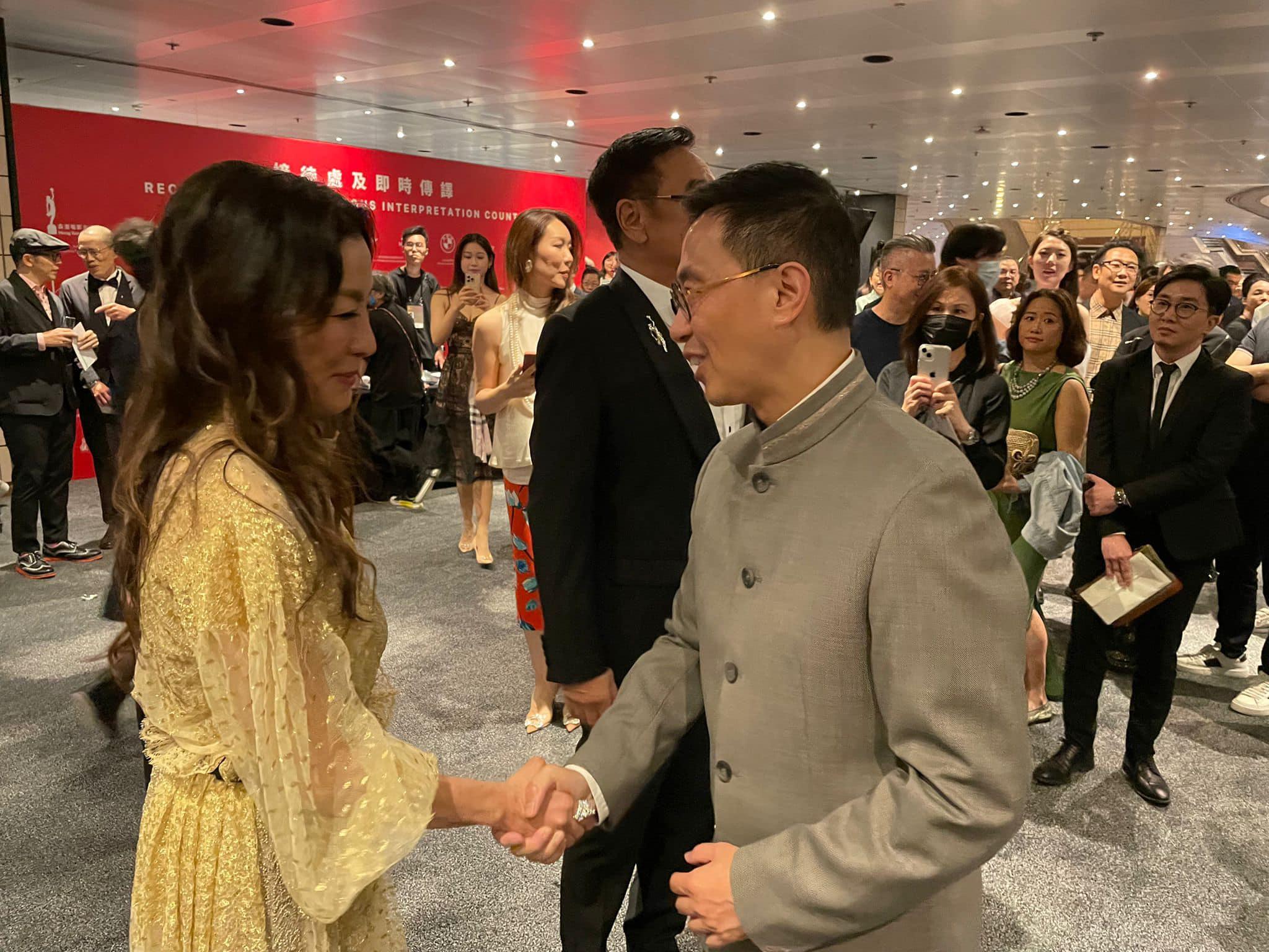 金像獎2023|楊潤雄祝賀金像獎得獎者 稱以電影說好香港故事 (楊潤雄Facebook圖片)