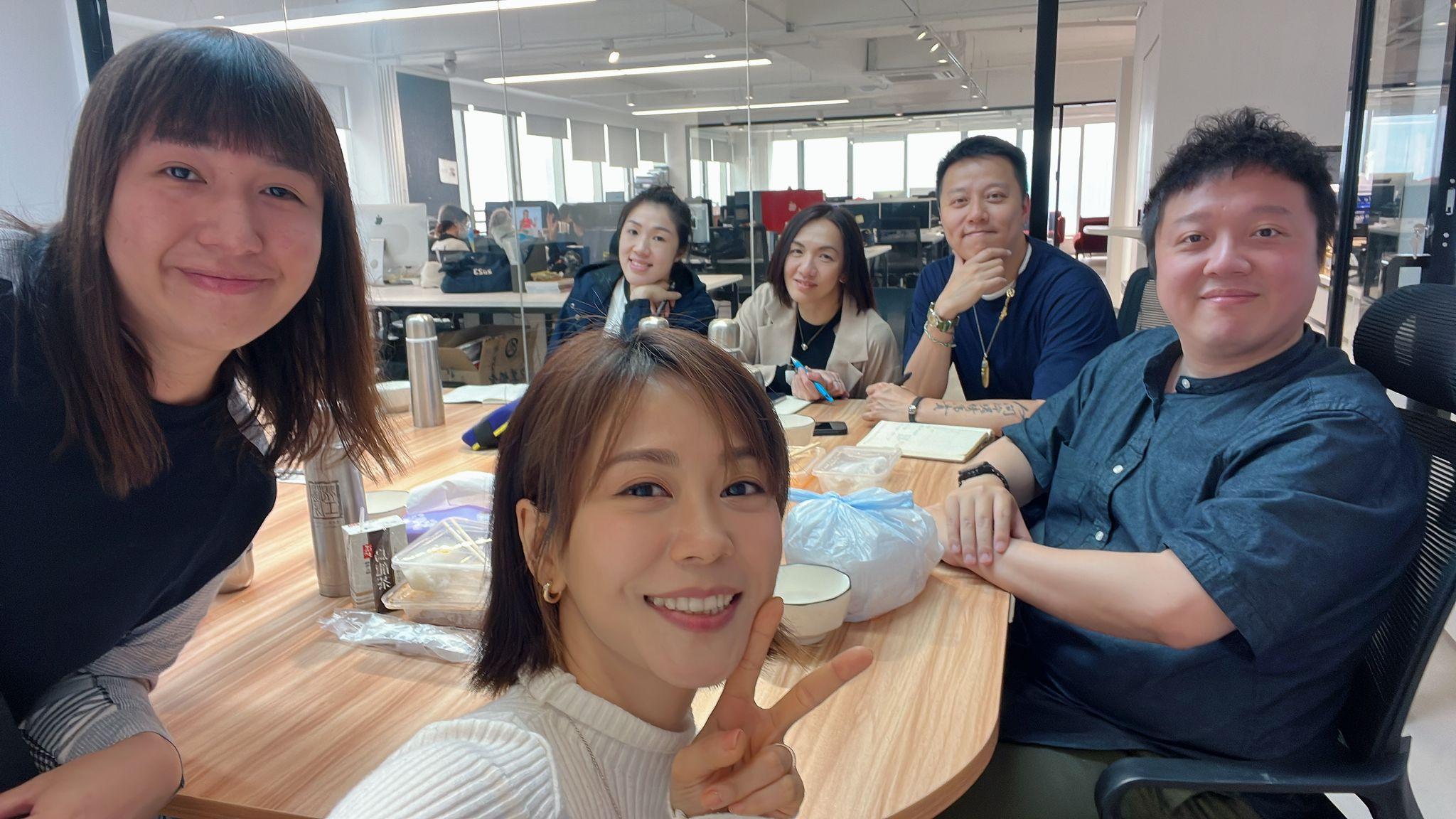 陳慧敏指出道以來最感恩是認識一班志同道合的好友。