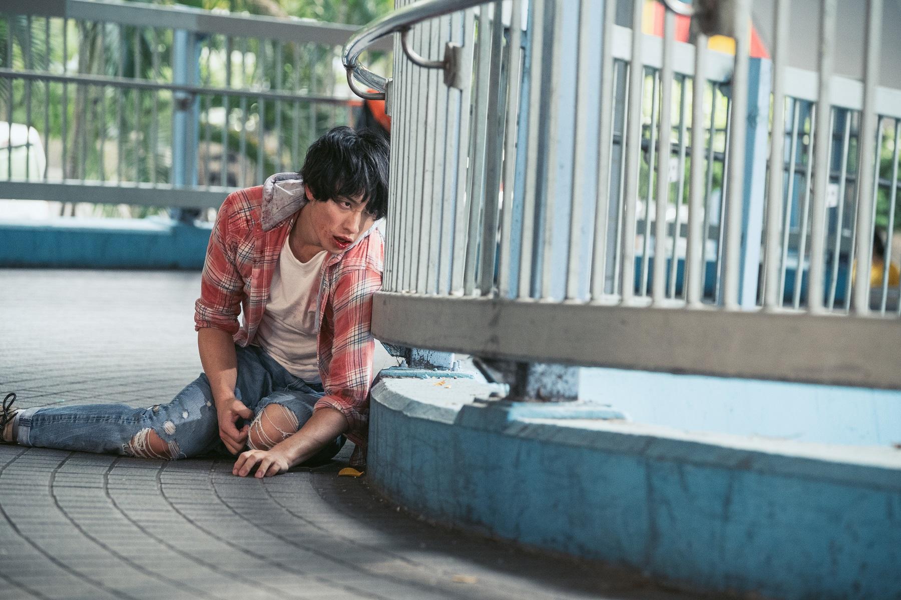 劉俊謙在《失衡凶間之罪與殺》初次打戲,更在易服演出。