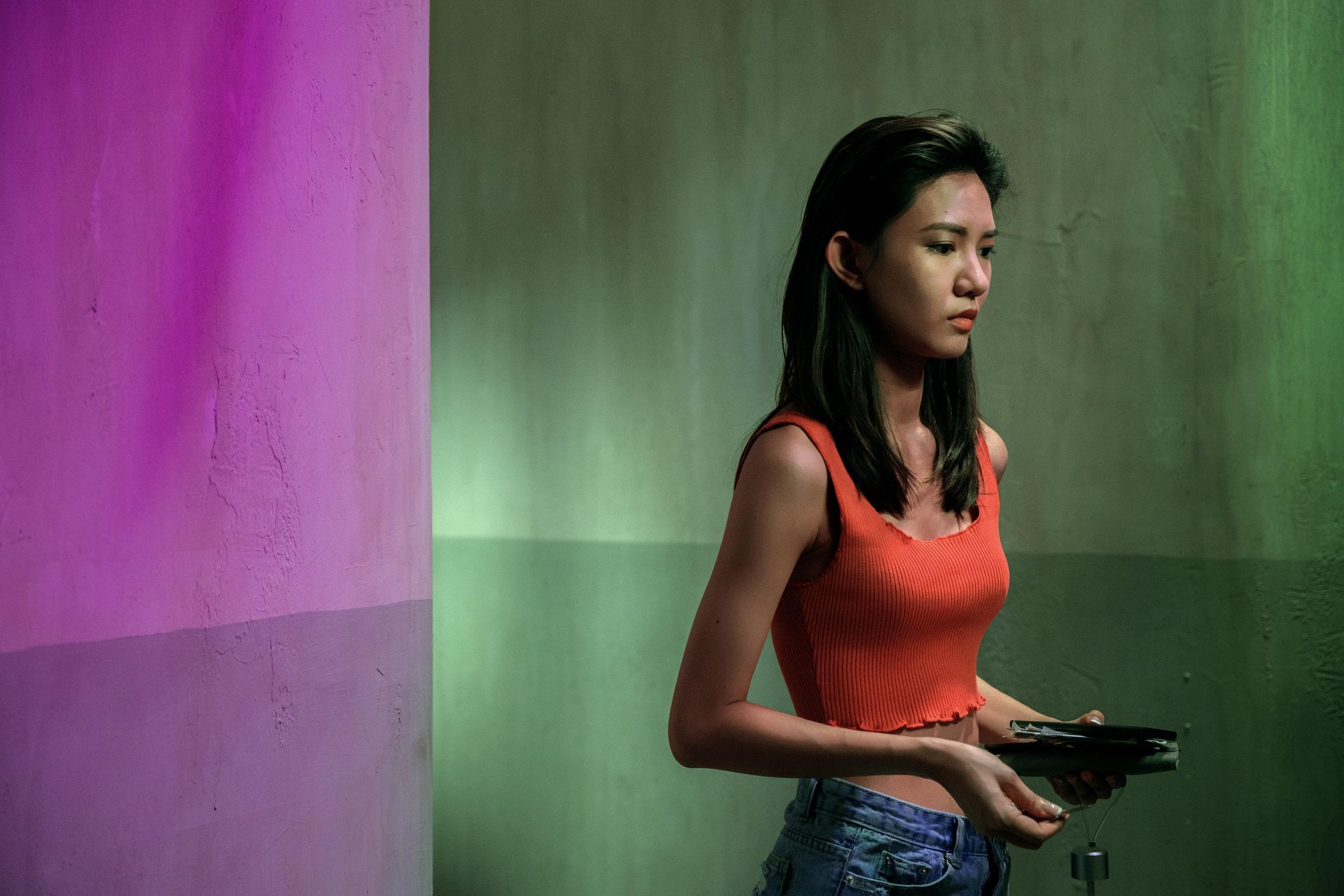 伍詠詩在《命案》演年輕鳯姐。(劇照)