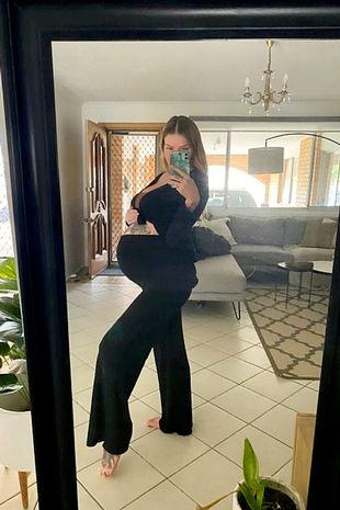 Evelyn Miller於onlyfans有分享個人生活照。