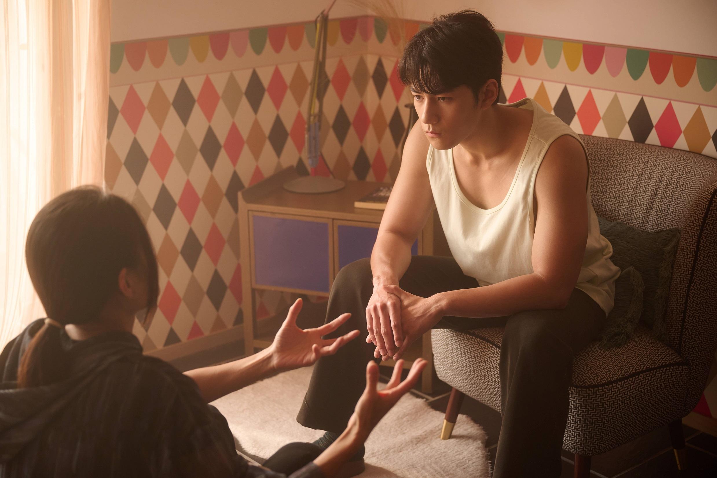 Jefrrey新歌MV演繹從冷戰回憶熱戀激情的愛情故事。