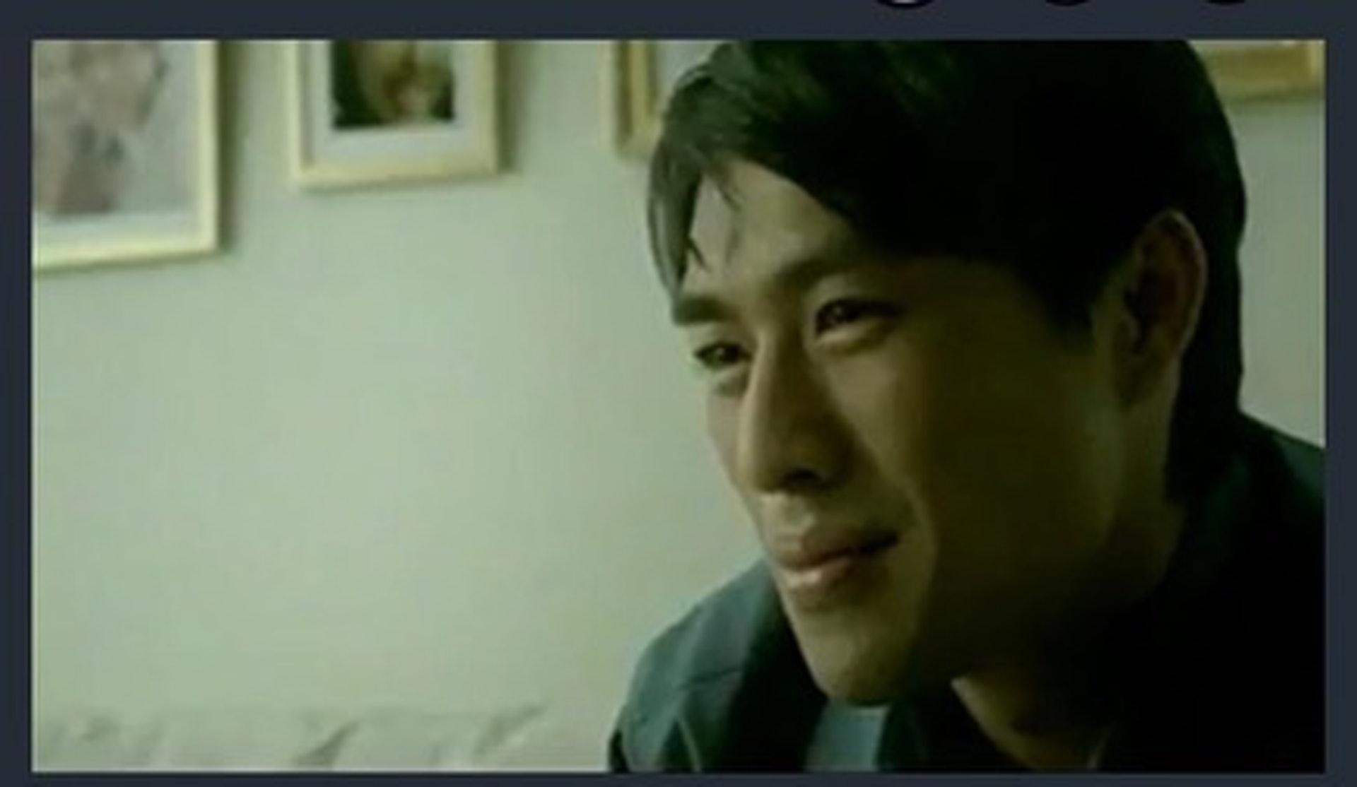 張滿源在2002年的政府駕駛安全宣傳片中,演超速駕駛令妻子昏迷的李先生。