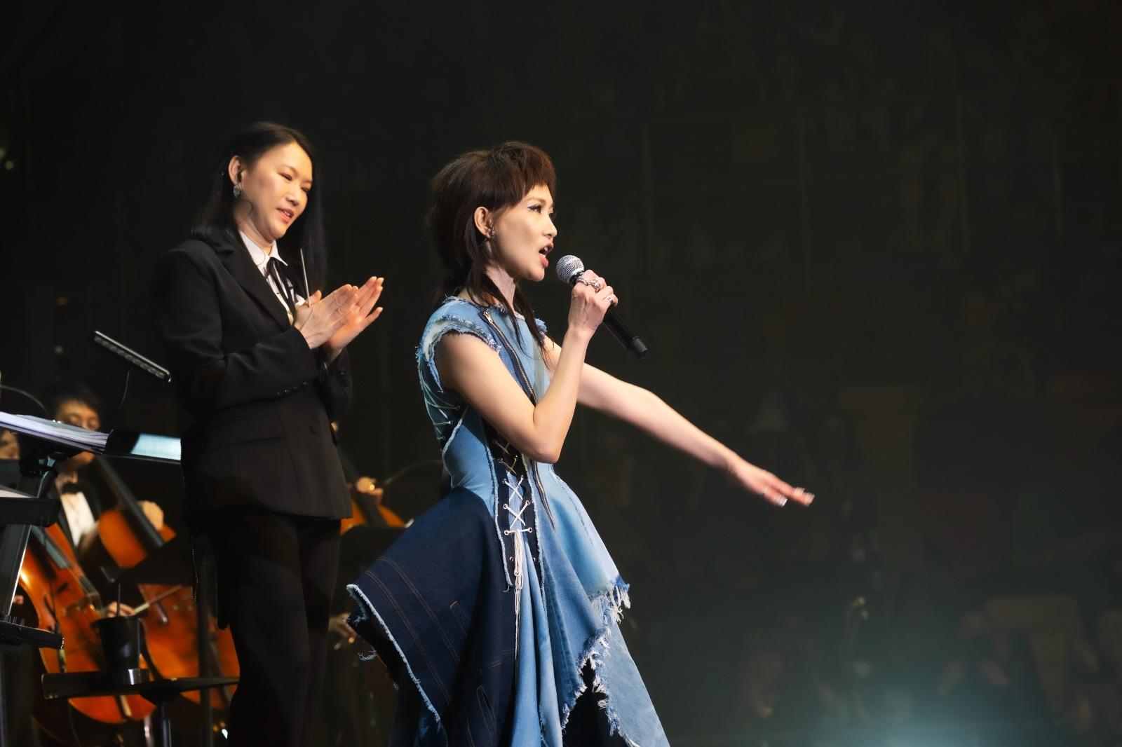 演唱會以《尋開心》作為最後一曲。