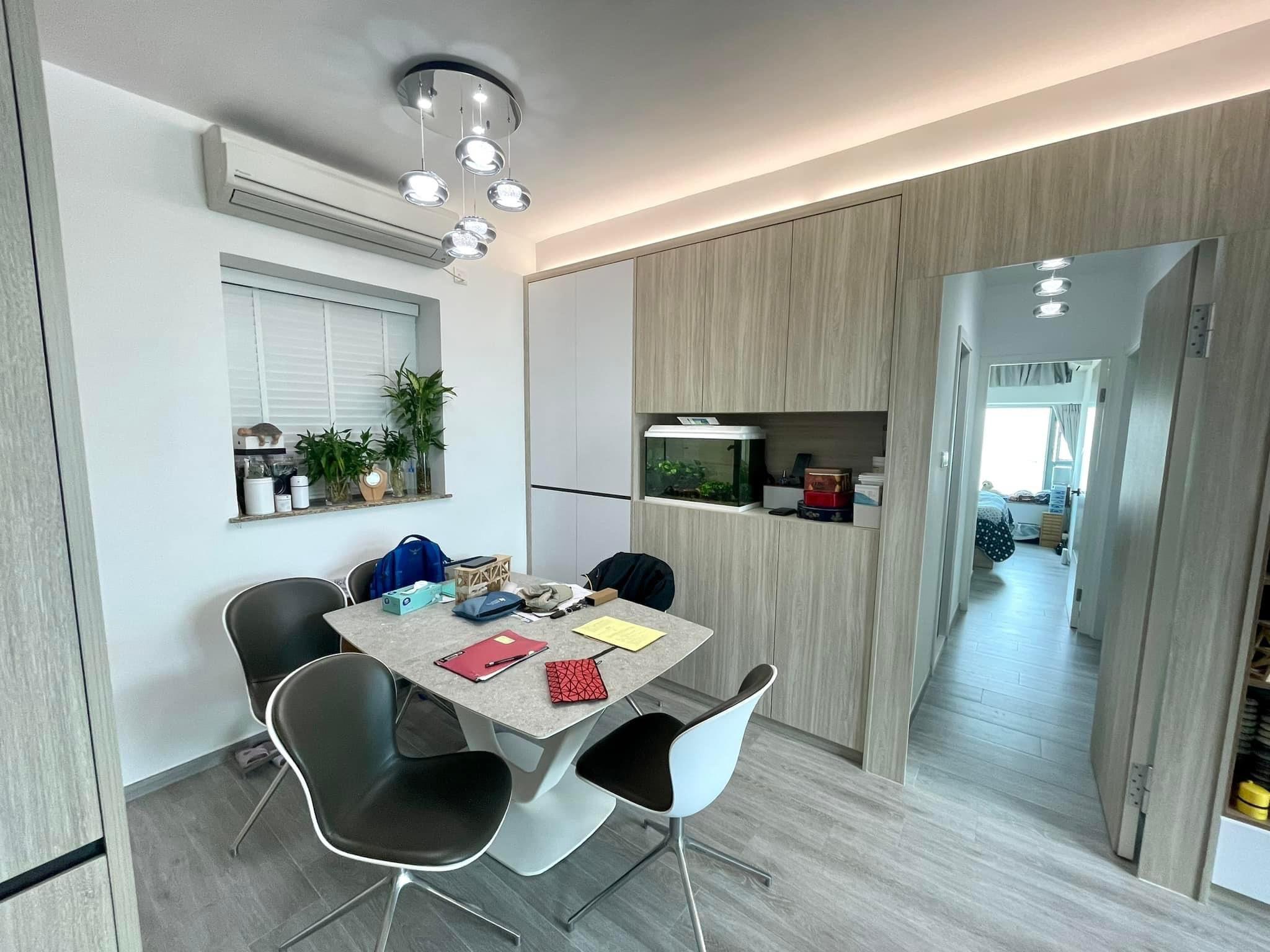 單位大廳間隔分明,飯廳空間闊落見使。(代理提供)