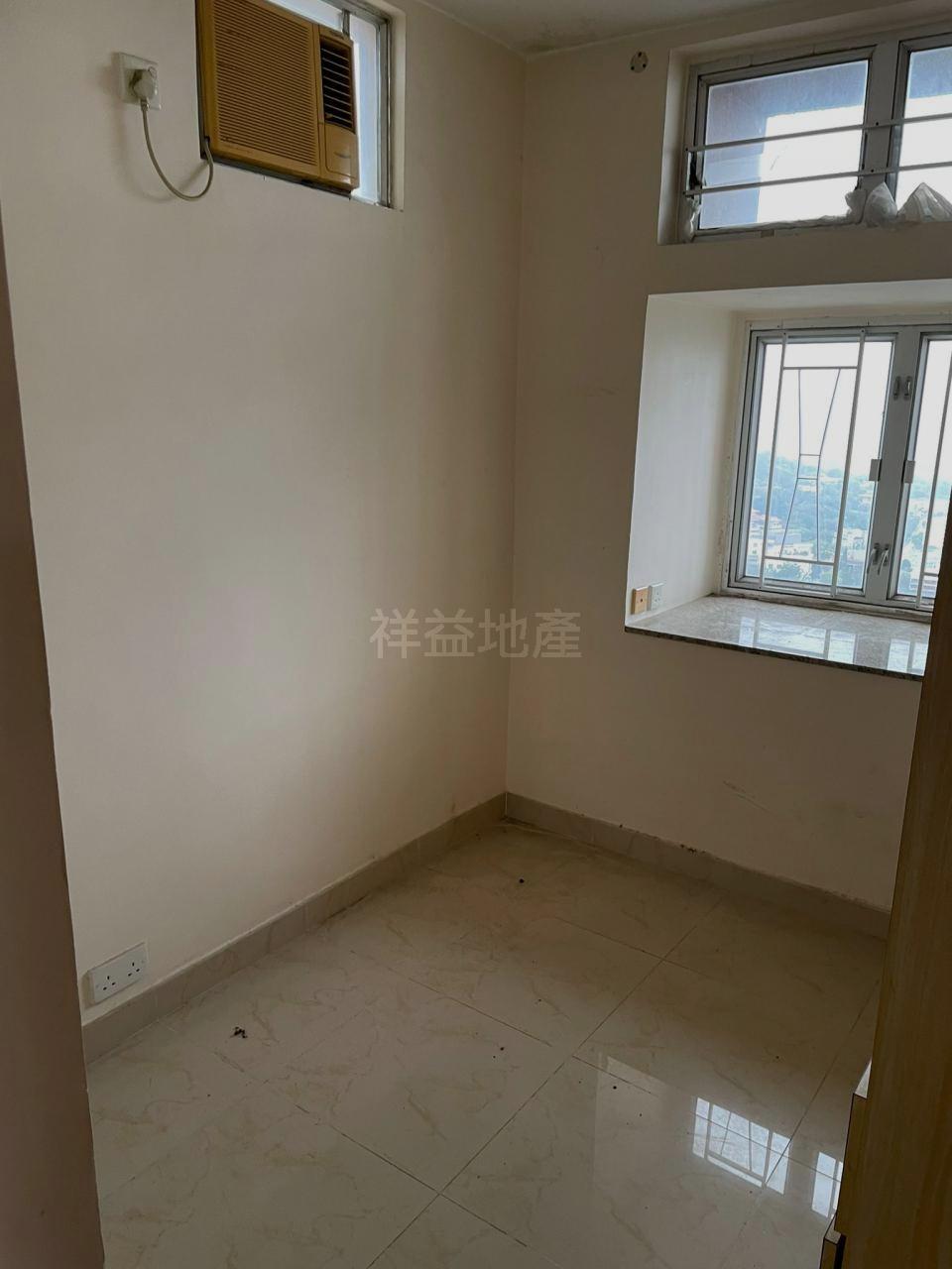 單位有三房,房間景觀亦以開揚市景和山景為主。(代理提供)