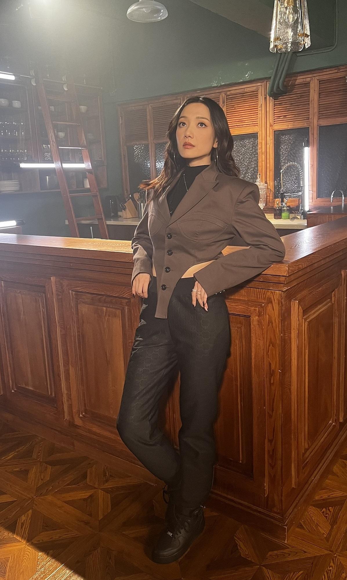 Grace踏出舒適圈由演員轉型成為獨立歌手。