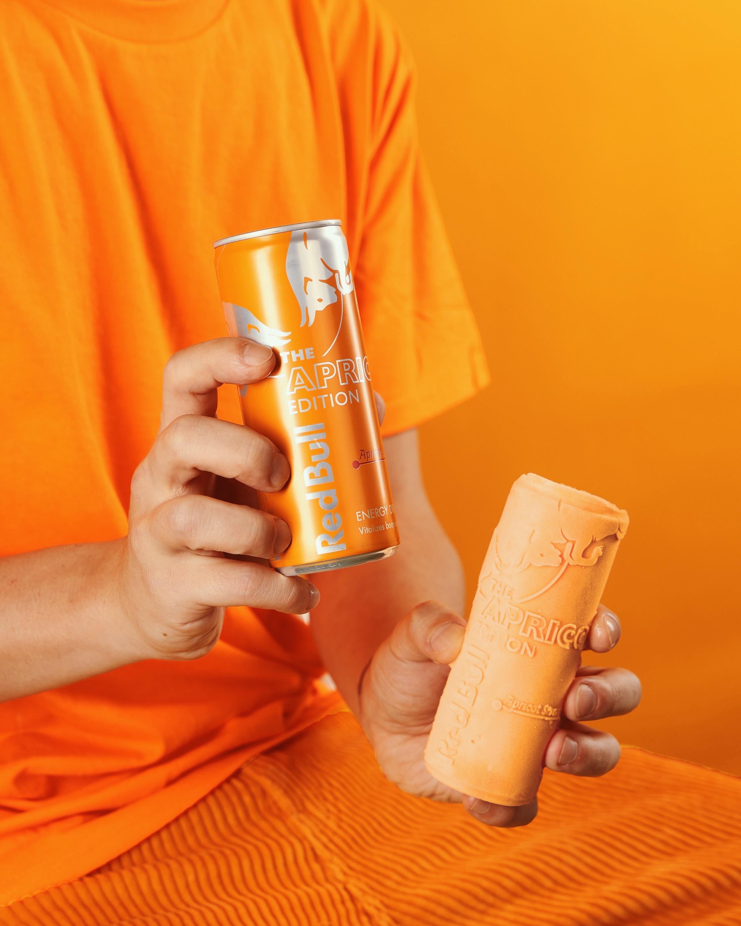 Red Bull x TEEMTONEfai 周末快閃尖沙嘴免費派桃味雪糕