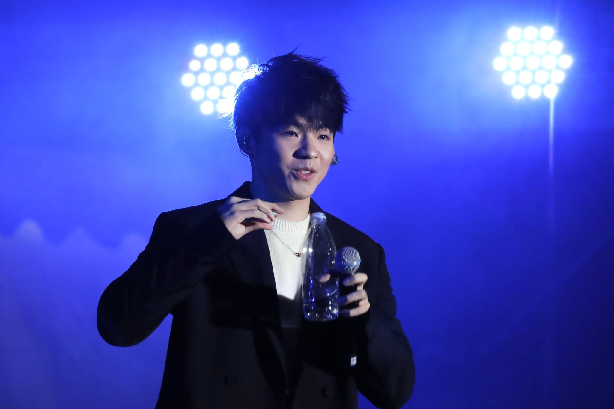 陳卓賢在《POPFEST HKT西九音樂節:越流行》演出。(林俊源攝)